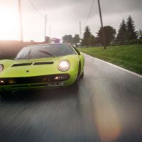Lamborghini Miura mẫu xe đầu tiên được trang bị động cơ V12 đặt giữa