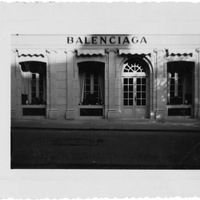 Balenciaga mở cửa flagship haute couture đầu tiên tại Paris