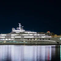 Cận cảnh "siêu du thuyền A+ 450 triệu USD" của tỷ phú Mansour Bin Zayed Al Nahyan