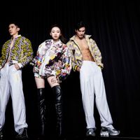 Mẫu nhí Bảo Hà thần thái bên hai nam thần Minh Trung và Lee Seung Hwan