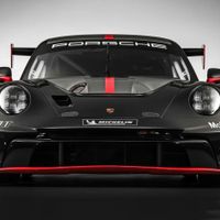Porsche ra mắt 911 GT3 R 2023