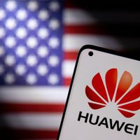 Công ty Huawei tìm cách vươn lên bất chấp những hạn chế từ Hoa Kỳ