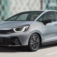 Honda Jazz Facelift 2023: Mạnh mẽ hơn, thể thao hơn