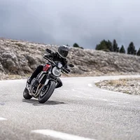 Honda CB1000R 2023 có giá từ 515 triệu đồng