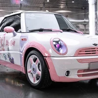 Đoàn Di Băng cho độ MINI Cooper theo phong cách độc lạ tặng con gái