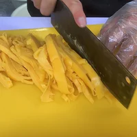 Cắt nhỏ thành sợi vừa ăn