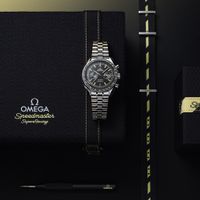 Chế tác đồng hồ Omega Speedmaster Super Racing kinh điển