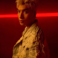 Tạo hình mới của HIEUTHUHAI cho album