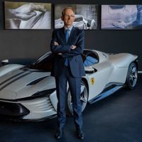 “Sở hữu một chiếc Ferrari là một dạng trải nghiệm. Trải nghiệm này thậm chí đã bắt đầu ngay từ lần đầu tiên bạn nhìn thấy một chiếc Ferrari ngoài đời. Đó không phải là thứ có thể dễ dàng có được.”