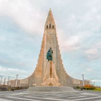 Nhà thờ Hallgrimskirkja, một nhà thờ giáo xứ Lutheran, Reykjavik, Iceland