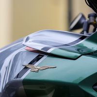 Moto Guzzi V100 Mandello S - môtô đường trường giá 535 triệu đồng