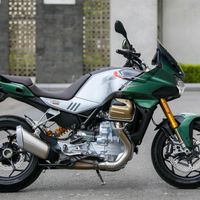 Moto Guzzi V100 Mandello S - môtô đường trường giá 535 triệu đồng