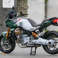 Moto Guzzi V100 Mandello S - môtô đường trường giá 535 triệu đồng