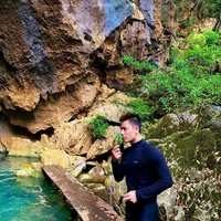 Vẻ hoang sơ hùng vĩ của Hang Thủy Cung. Ảnh mocnamadventure