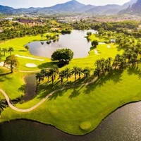 Loch Palm Golf Club là một sân golf tuyệt đẹp tại Thái Lan. Ảnh: phuketgolf