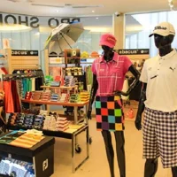 Cửa hàng proshop chuyên nghiệp. Ảnh: phuketgolf