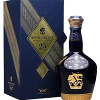 Rượu Chivas loại nào ngon thích hợp làm quà biếu?