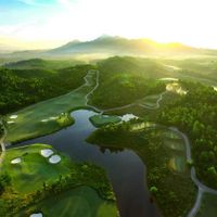 Hai sân golf miền Trung lọt Top 100 khu nghỉ dưỡng golf hàng đầu thế giới