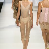 00070-dolce-and-gabbana-spring-2024-ready-to-wear-credit-gorunway.jpg
