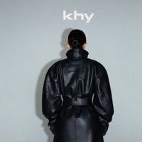 Khy thương hiệu thời trang mới của Kylie Jenner đã trình làng