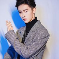 Trương Dật Kiệt vai Hoa Nhung Châu