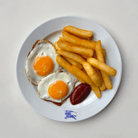 burberry-vogue-business-burberry-campaign-breakfast-story-inline-1.gif