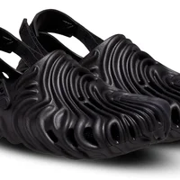 giày Sneaker màu Triple Back