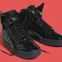 giày Sneaker màu Triple Back