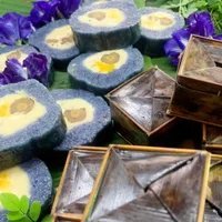 Món bánh được người dân biến tấu thành nhiều kiểu khác nhau trông rất hấp dẫn.