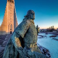 nhà-thờ-Hallgrimskirkja-ivivu-2
