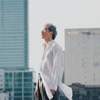 Hình ảnh Karik trong MV Bạn đời.