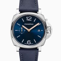 Panerai hợp tác Prada
