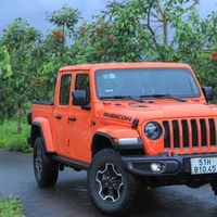 Jeep triệu hồi loạt xe Wrangler và Gladiator do lỗi camera và đèn cảnh báo lùi