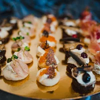 Những bí mật trong bếp:  Khám phá cách chế biến chiếc canapes