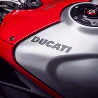 Ducati Panigale V4 SP2 916 30th Anniversary đã có giá xe 2024