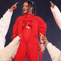 phong cách thời trang của Rihanna 