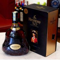 Chai rượu XO phiên bản Hennessy XO