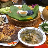 Mâm cơm truyền thống của dân tộc Thái đen xuất hiện trong festival thu Hà Nội.
