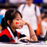 Các bạn nữ cũng cực kỳ đam mê với STEM rô bốt. Ảnh: WRO 2023