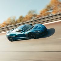 Siêu xe điện Rimac Nevera nhanh nhất thế giới có giá hơn 2 triệu USD, tốc độ vượt Bugatti Veyron