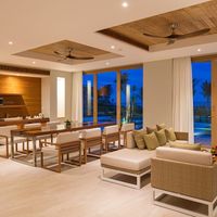 Biệt thự được thiết kế theo phong cách trẻ trung, hiện đại