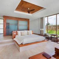 Không gian sang trọng, tinh tế của phòng ngủ bên trong biệt thự