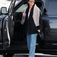 1698784633-kendall-jenner-bottega-veneta-outfit-2-scaled.jpg