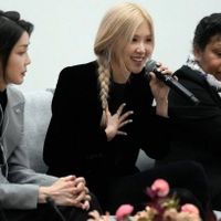 Rosé (BLACKPINK) thanh lịch bên Đệ nhất phu nhân Hàn Quốc