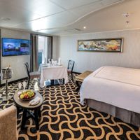 Hạng phòng Palace Deluxe Suite