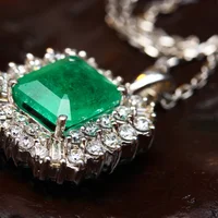 ngọc lục bảo đá quý thần số học
