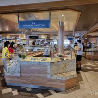 Spectrum-of-the-Seas-ivivu-7