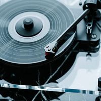 máy ghi âm vinyl mới
