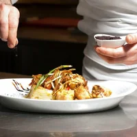 Ẩm thực Pháp cao cấp chú trọng việc trình bày và cách phục vụ món ăn