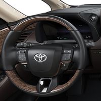 Toyota Alphard 2023 chính thức ra mắt giá từ 4,37 tỷ đồng